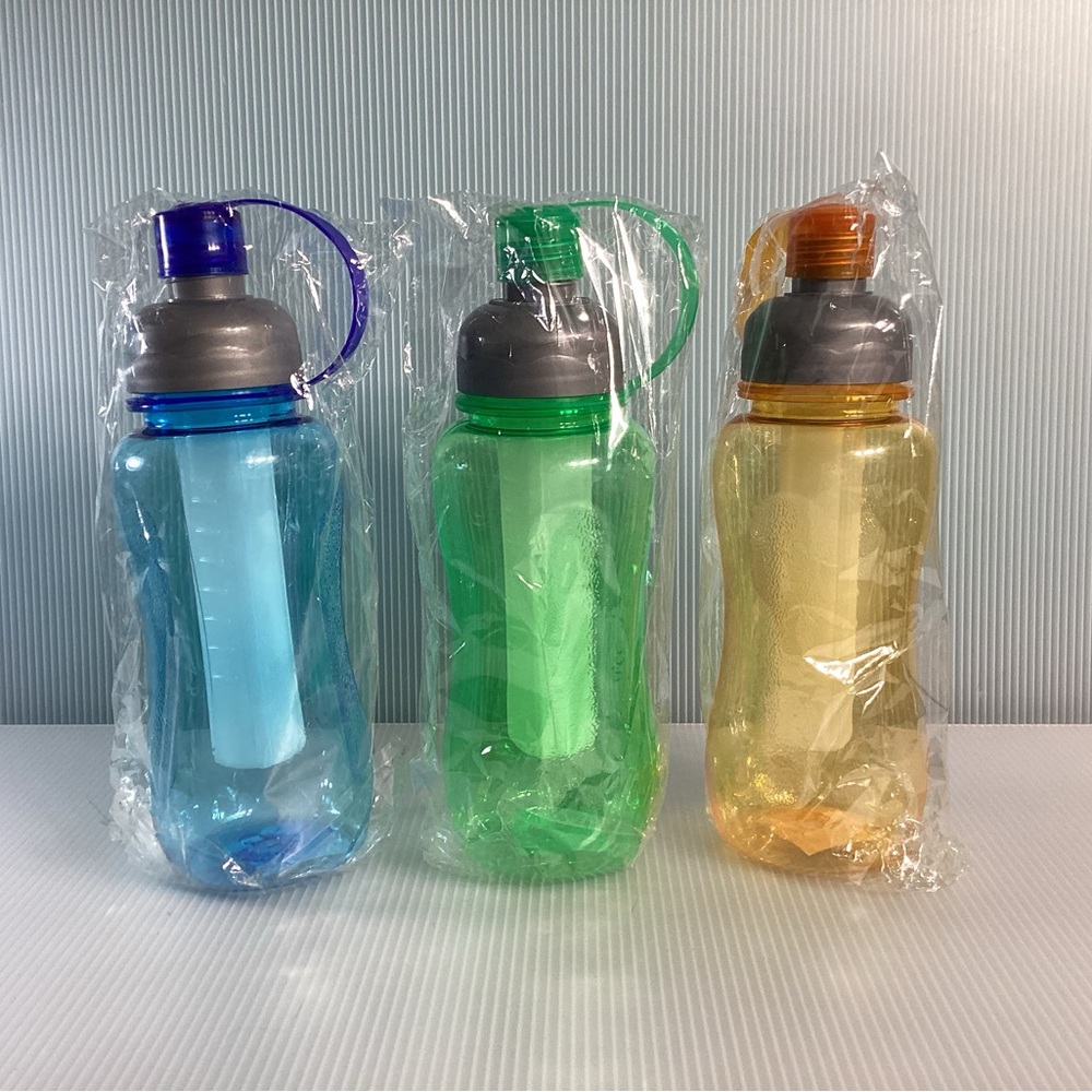 Set of 3 20.3oz Drinking Bottles with Freezing Tubes
